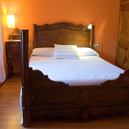 Cal Pastor Guest House La Pobla de Cervoles Exterior photo