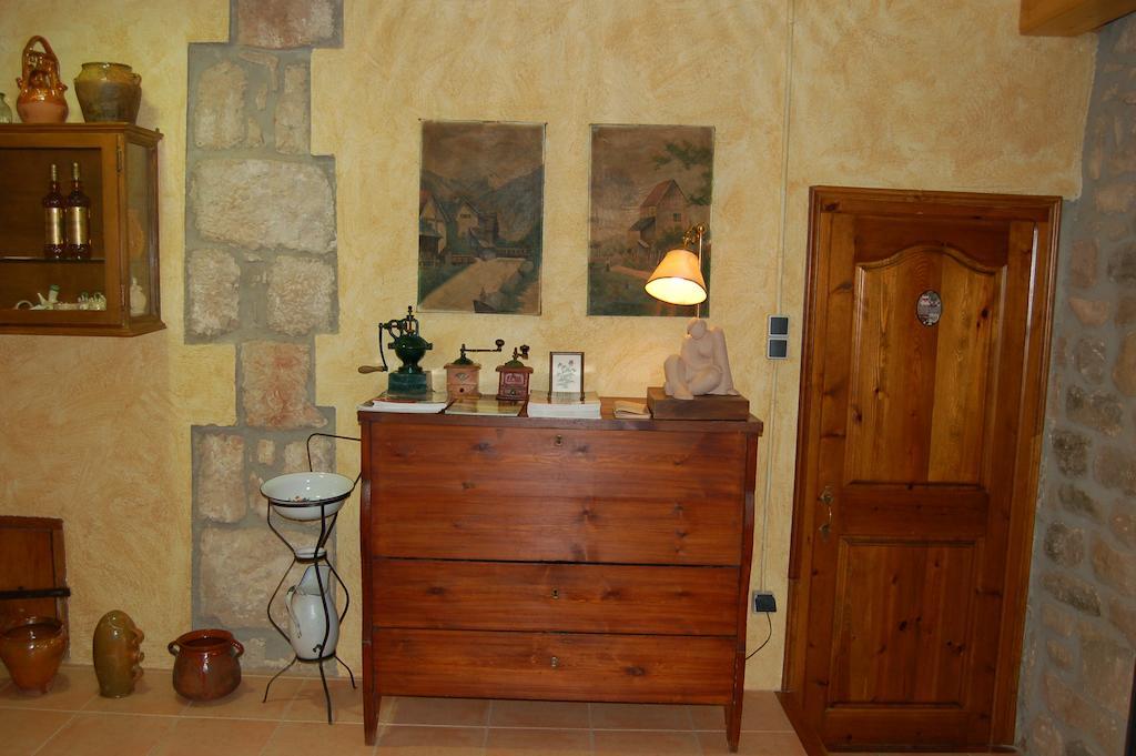 Cal Pastor Guest House La Pobla de Cervoles Exterior photo
