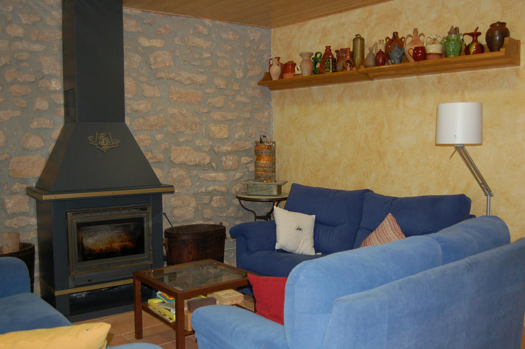 Cal Pastor Guest House La Pobla de Cervoles Exterior photo
